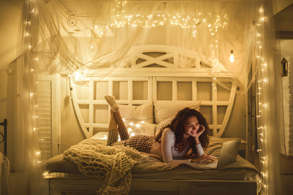 SUDDUS Indoor String Lights with Remote, Plug-in Warm White Fairy Lights with Timer & 8 Modes, Dimmable Waterproof Twinkle Lights for Bedroom, Tree, Patio, Garden, Party